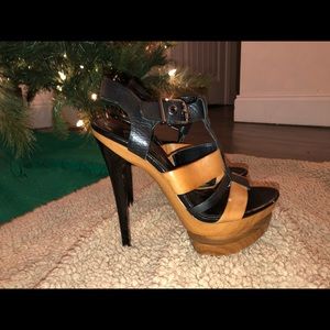 Jessica Simpson stilettos.